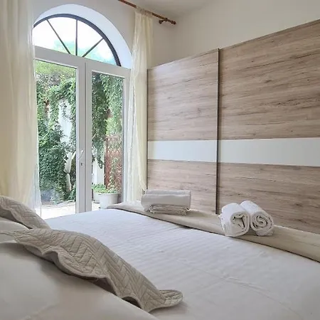 Nikola Apartment Jelsa (Hvar)
