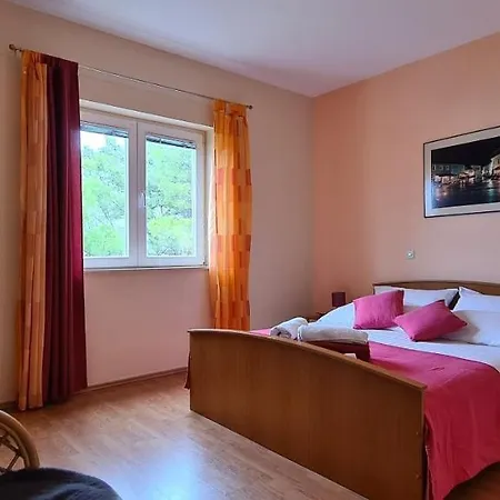 Nikola Apartment Jelsa (Hvar)