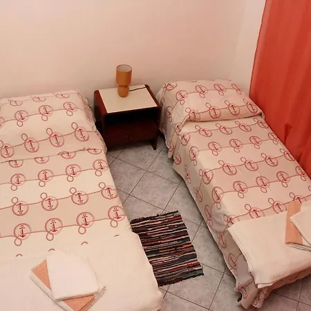 Nikola Apartment