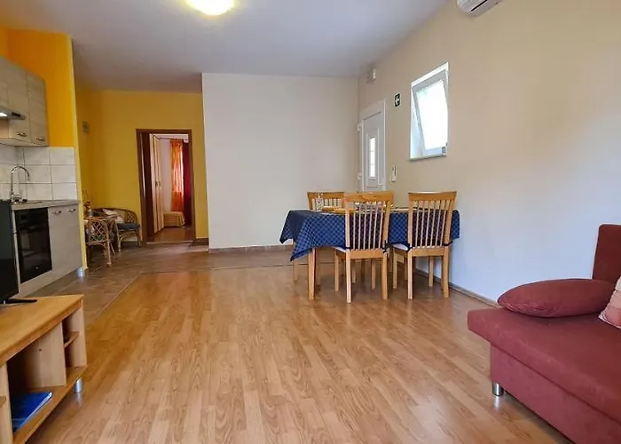 Nikola Apartament
