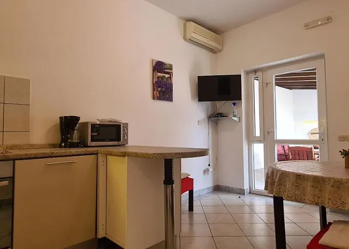 Apartament Nikola Jelsa (Hvar)