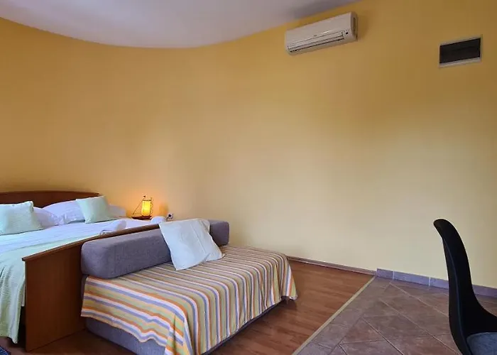 Nikola Apartament *
